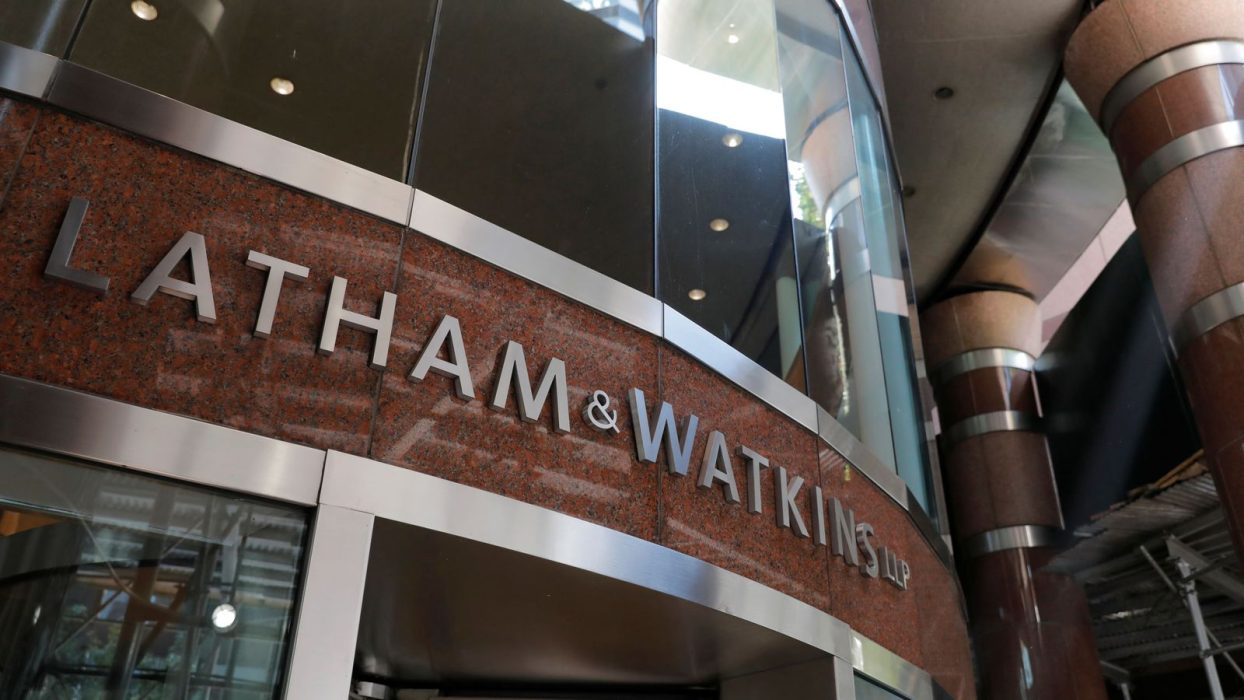 Latham Watkins hires Linklaters Antitrust Partner in London Office