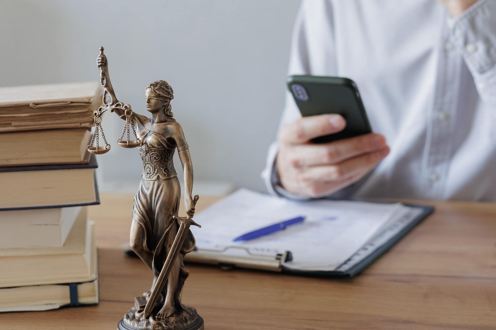 What is a legal assistant? Understanding the Role of a Legal Assistant