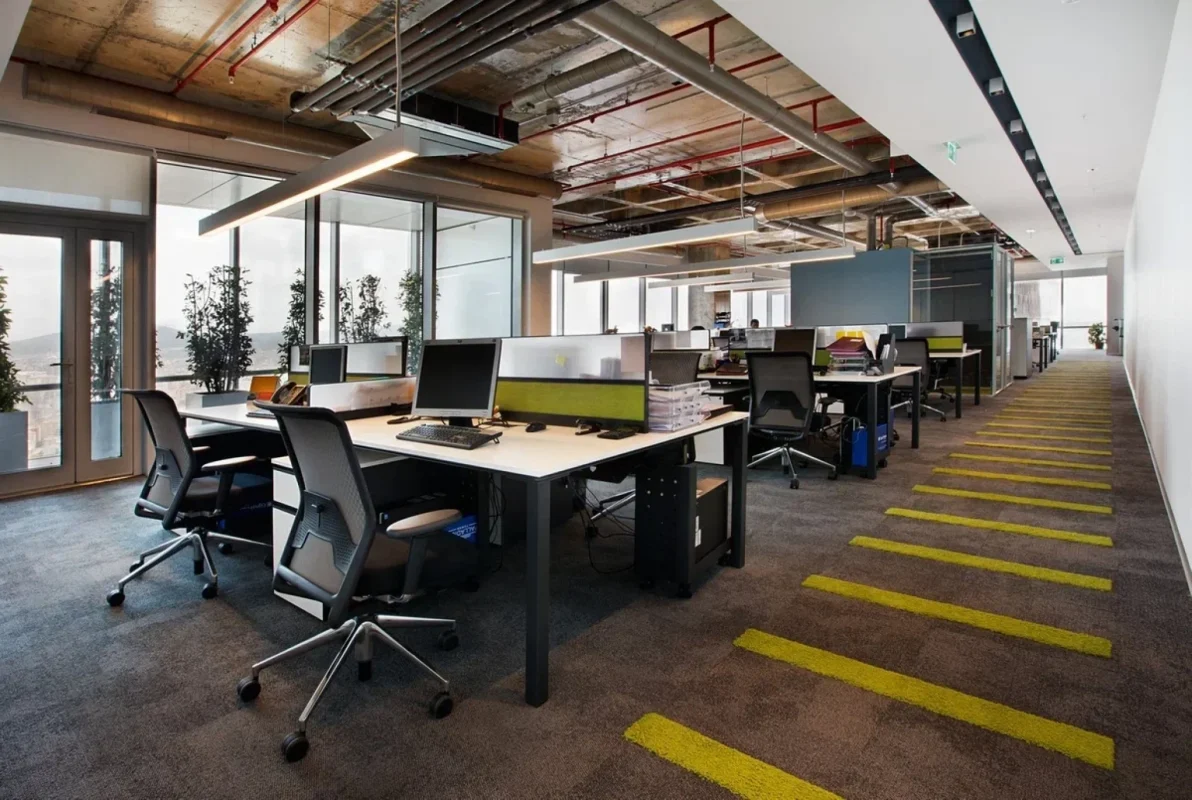 US Law Firm Leasing Rebounds as Office Spaces Shrink